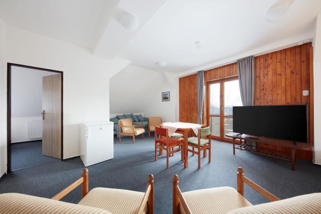 Profamily Hotel Top ベネツコ エクステリア 写真